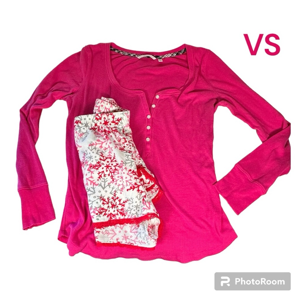 Victoria's Secret Henley Snowflake Short Pajamas Set Pink VS logo